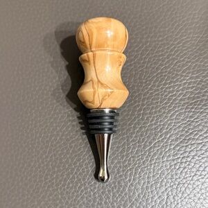 Olive wood wine bottle stopper